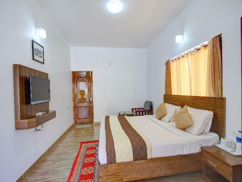 Oyo 1353 The Surya Village Ooty Bagian luar foto