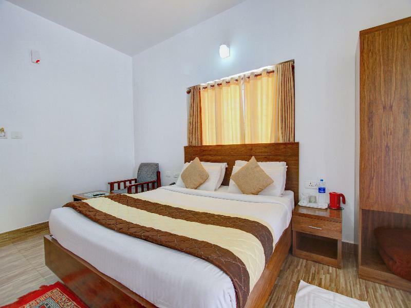 Oyo 1353 The Surya Village Ooty Bagian luar foto